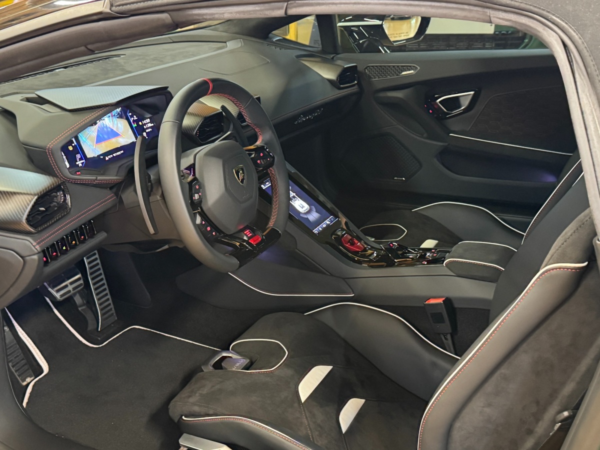 Lamborghini Huracan, 2023 — фото 9 из 12