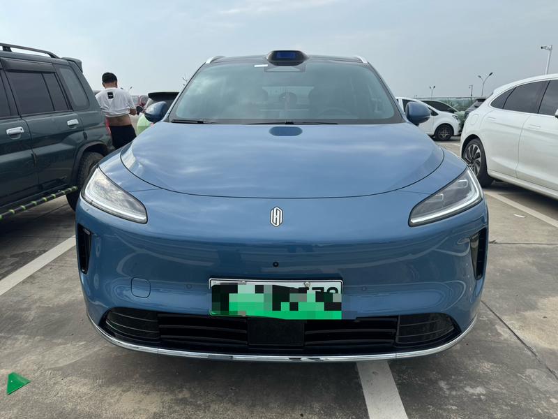 Shangjie (Huawei × SAIC) H5, 2025 — фото 2 из 12
