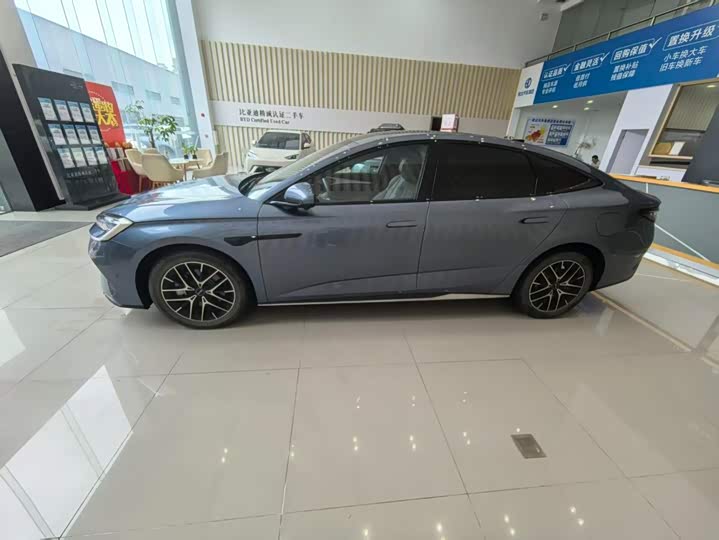 BYD Seal 07 DM-i Hybrid, 2025 — фото 4 из 9