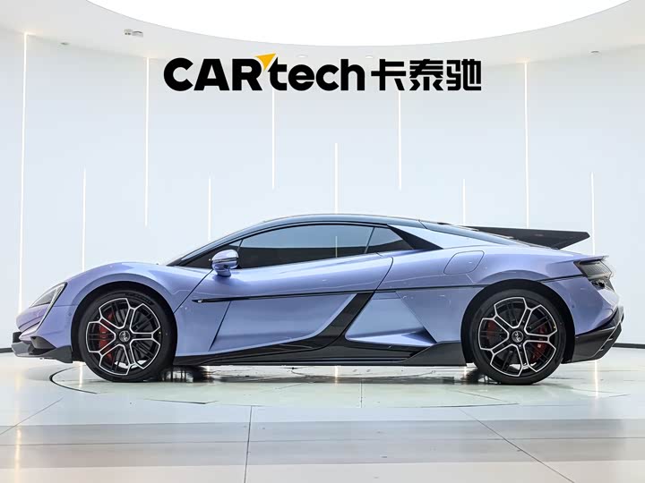 BYD Yangwang U9, 2024 — фото 3 из 9