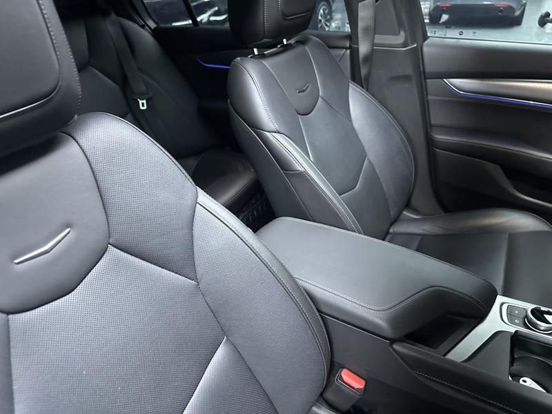 Cadillac CT5, 2023 — фото 11 из 12