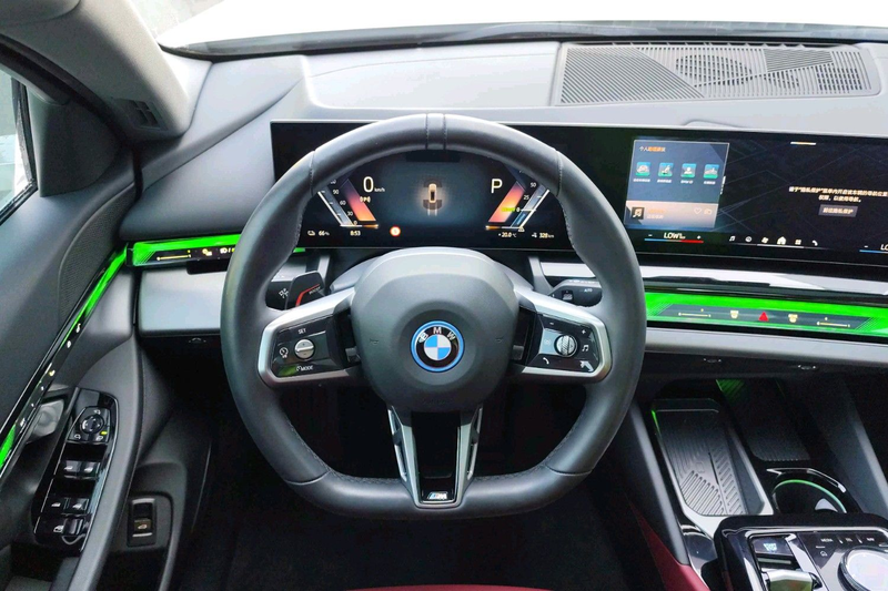 BMW i5, 2025 — фото 8 из 11
