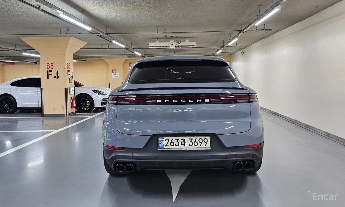 Porsche Cayenne, 2023 — фото 3 из 12