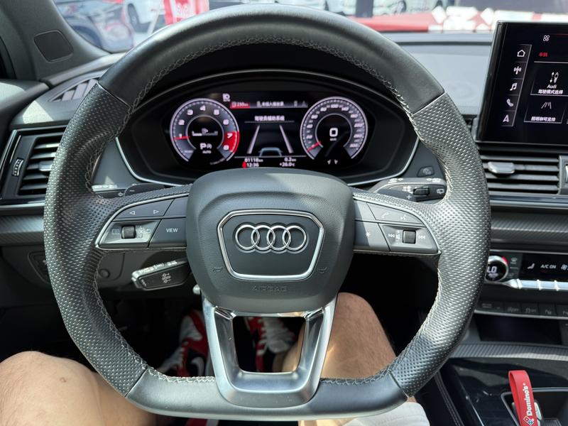 Audi Q5L Sportback, 2021 — фото 8 из 10