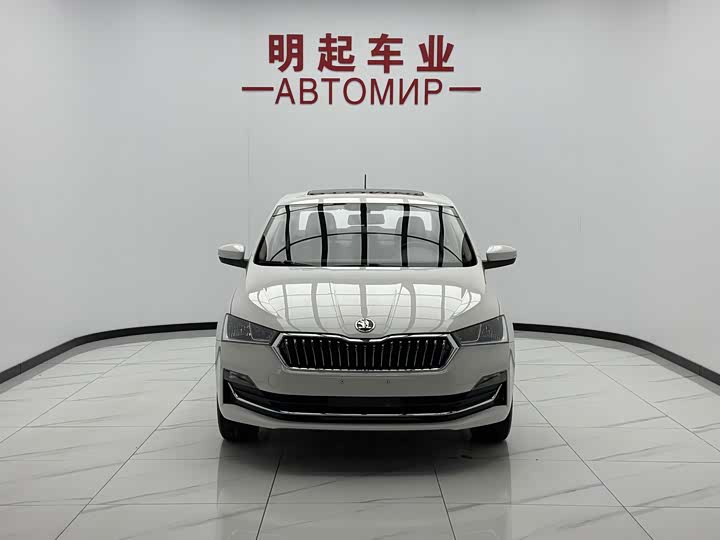 Skoda Rapid, 2022 — фото 2 из 9