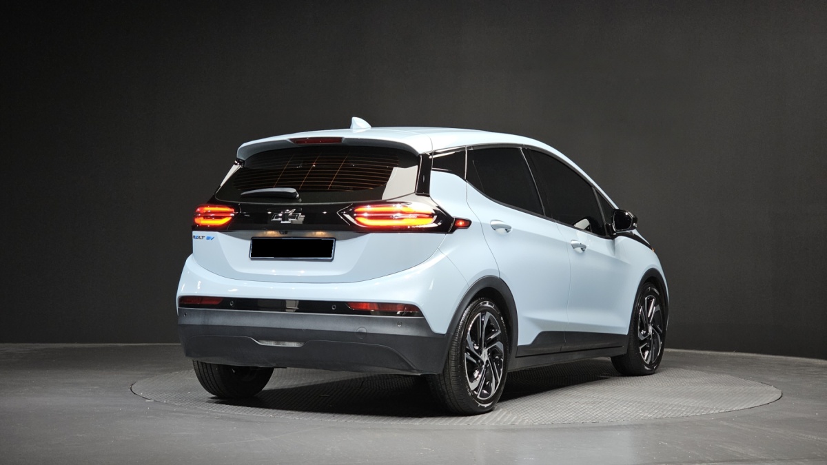 Chevrolet Bolt EV, 2022 — фото 2 из 12