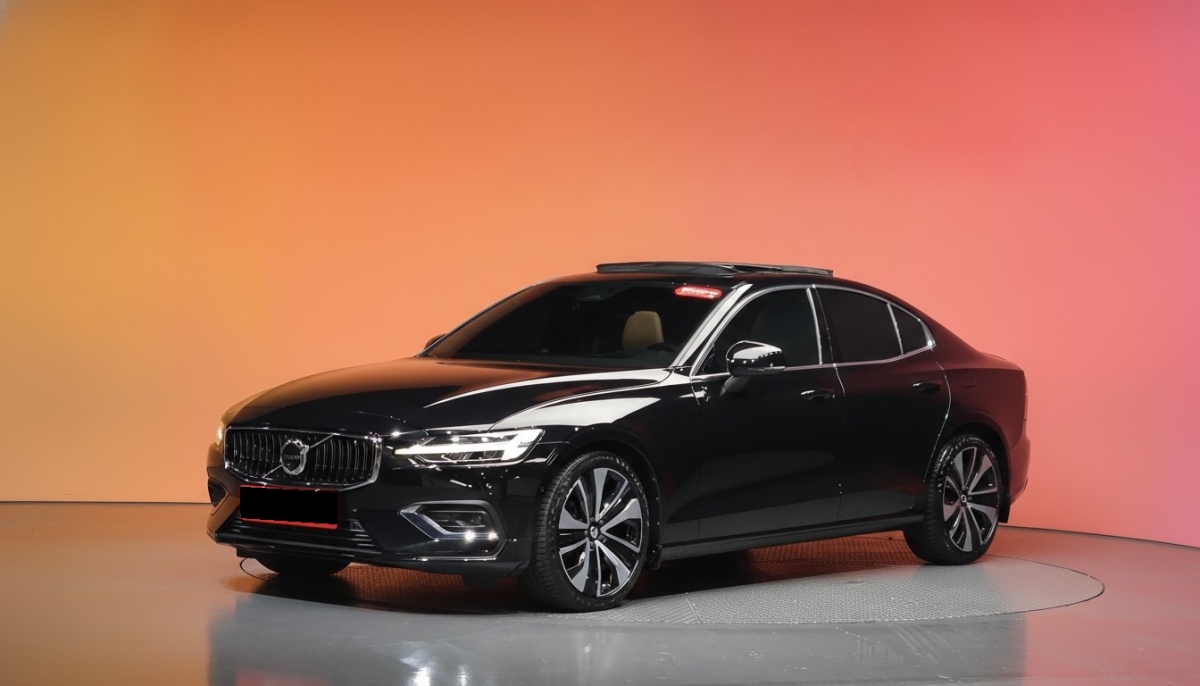 Volvo S60, 2022 — купить в Санкт-Петербурге под ключ