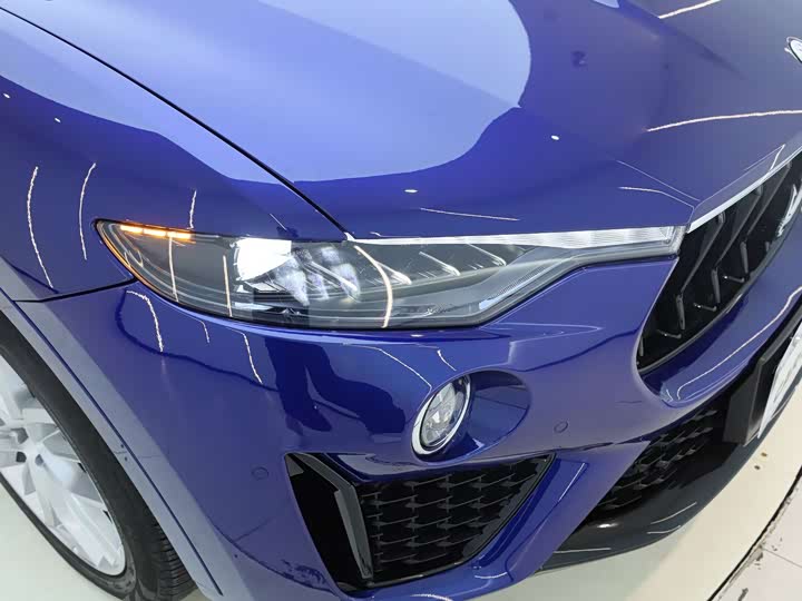 Maserati Levante, 2023 — фото 5 из 9