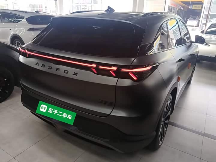 BAIC Arcfox Alpha T5, 2025 — фото 7 из 9