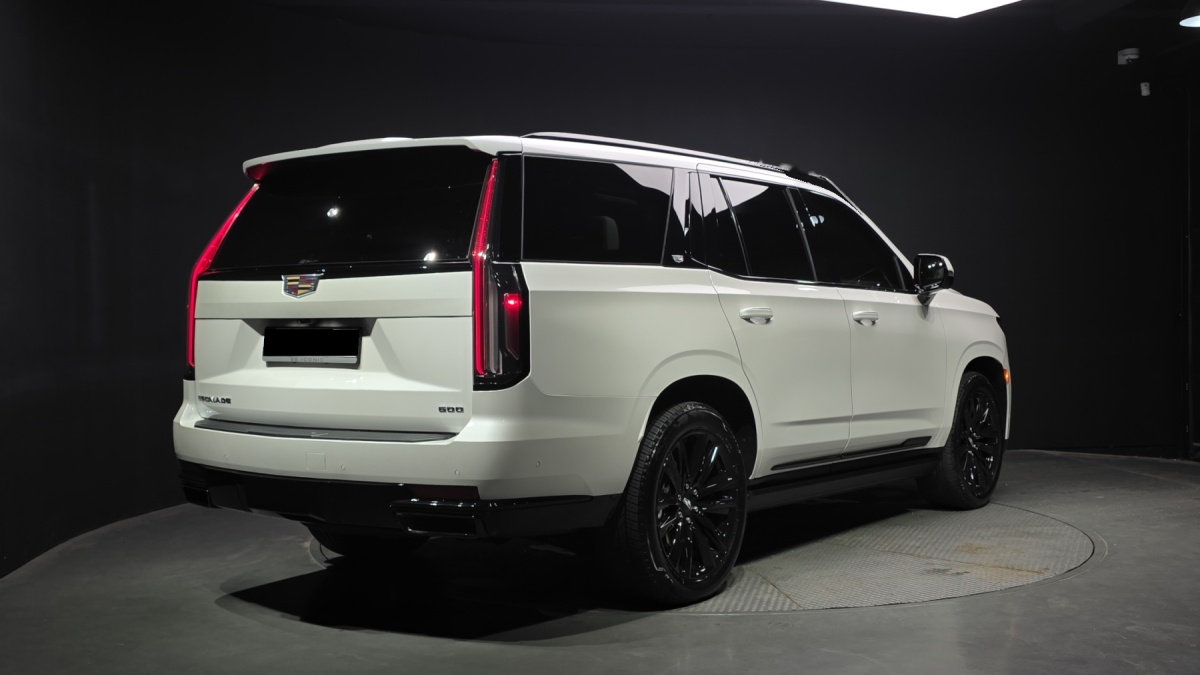 Cadillac Escalade, 2024 — фото 2 из 12