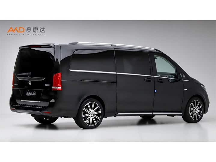 Mercedes-Benz V-Class, 2023 — фото 3 из 9