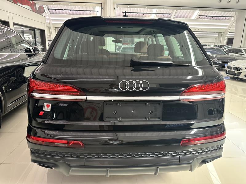 Audi Q7, 2025 — фото 5 из 12