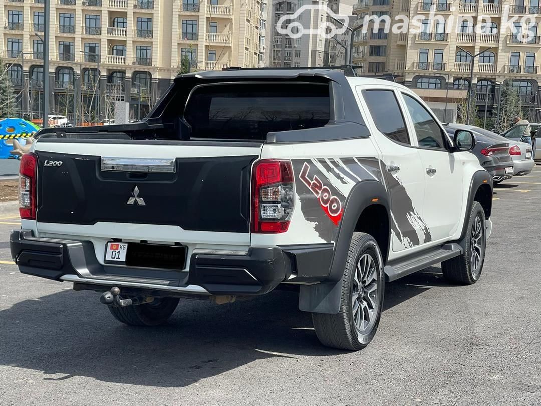 Mitsubishi L200, 2023 — фото 10 из 10