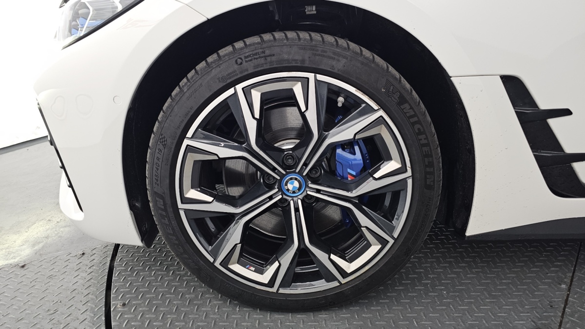 BMW i4, 2024 — фото 5 из 12