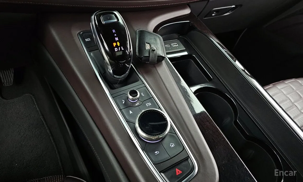 Cadillac Escalade, 2022 — фото 9 из 12