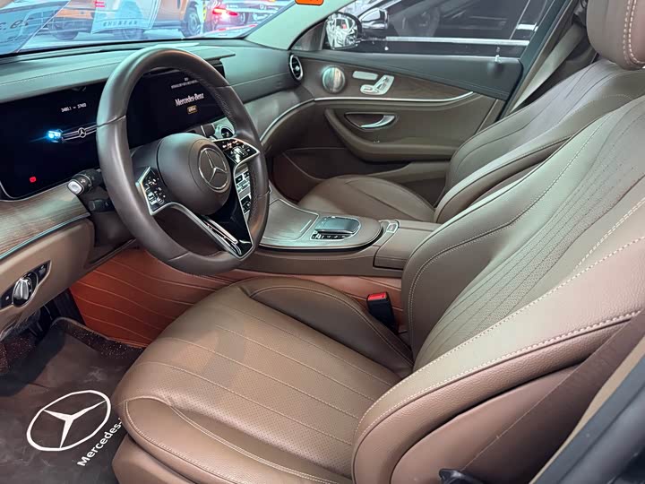Mercedes-Benz E-Class, 2023 — фото 4 из 9