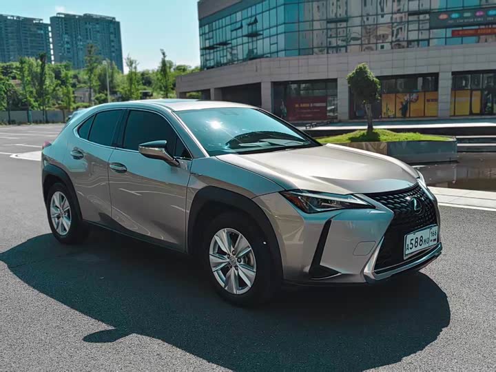 Lexus UX, 2021 — фото 3 из 9
