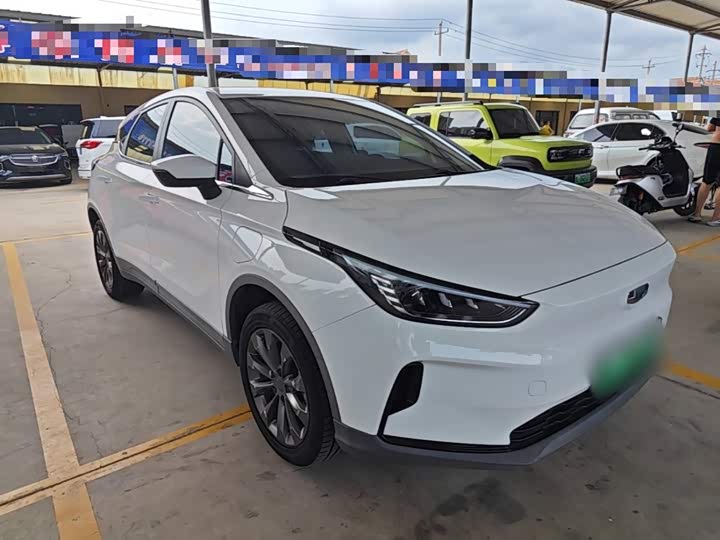 Geely Geometry C, 2022 — фото 4 из 9
