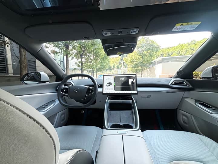 BAIC Arcfox Alpha S5, 2025 — фото 8 из 9