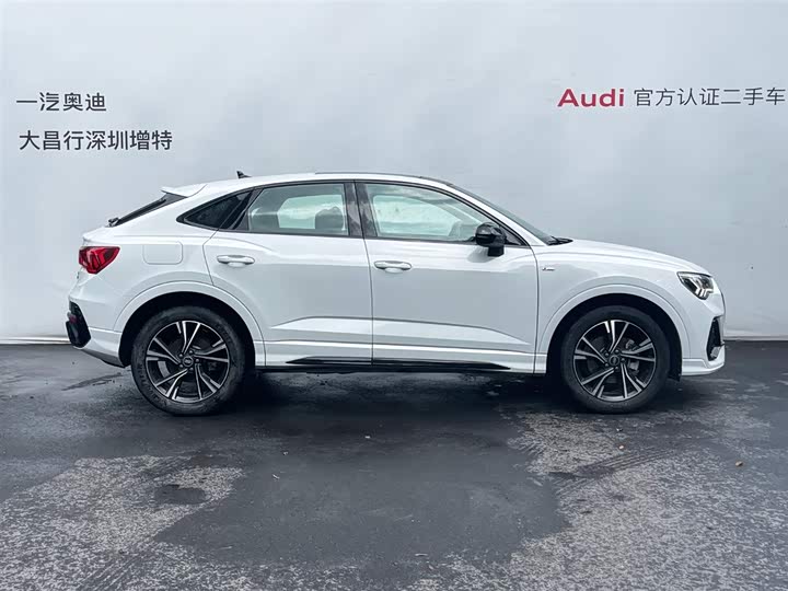 Audi Q3 Sportback, 2023 — фото 4 из 9