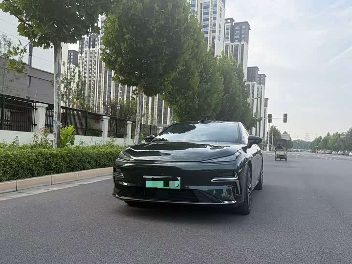 Geely Galaxy Starshine 8 EM-i, 2025 — купить в Санкт-Петербурге под ключ