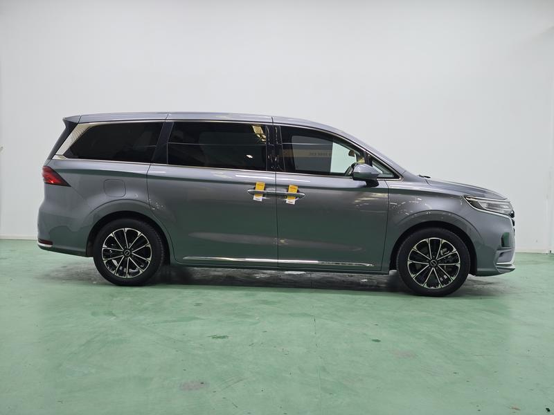 Roewe iMax 8, 2023 — фото 8 из 12