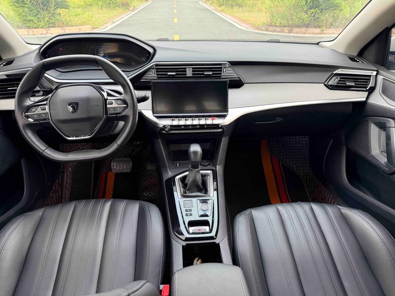Peugeot 408, 2024 — фото 8 из 11