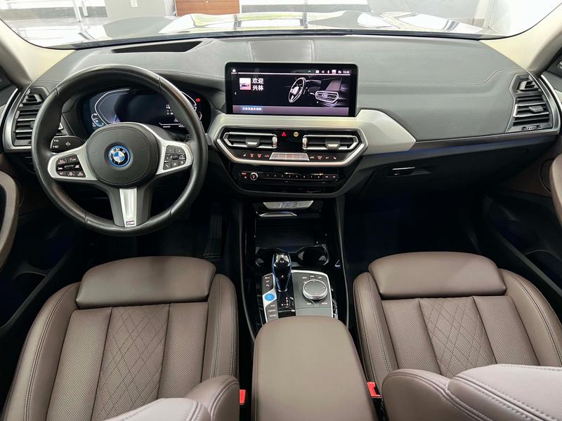 BMW iX3, 2022 — фото 7 из 12