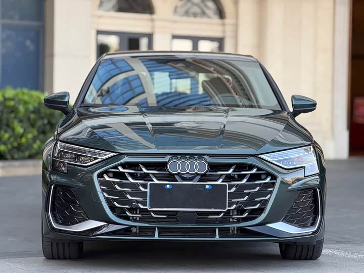 Audi A3, 2025 — фото 2 из 9