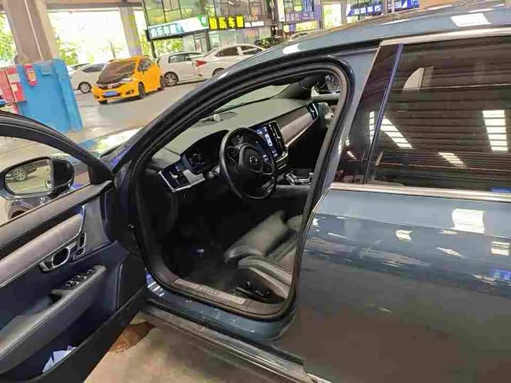 Volvo S90, 2021 — фото 5 из 9