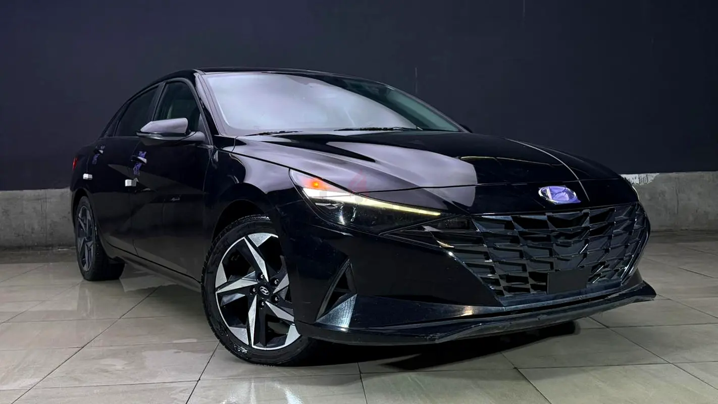 Hyundai Elantra, 2023 — фото 9 из 10