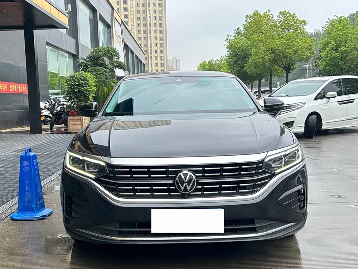 Volkswagen Passat, 2025 — фото 2 из 9