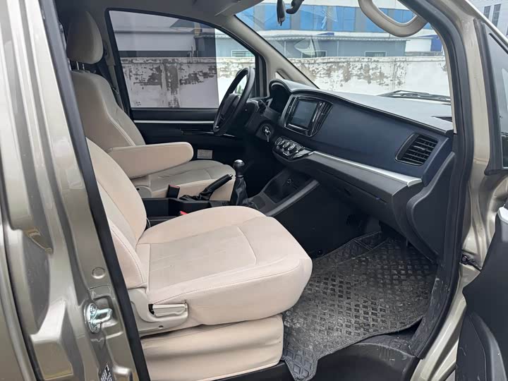 Dongfeng Forthing Lingzhi M5, 2024 — фото 7 из 9