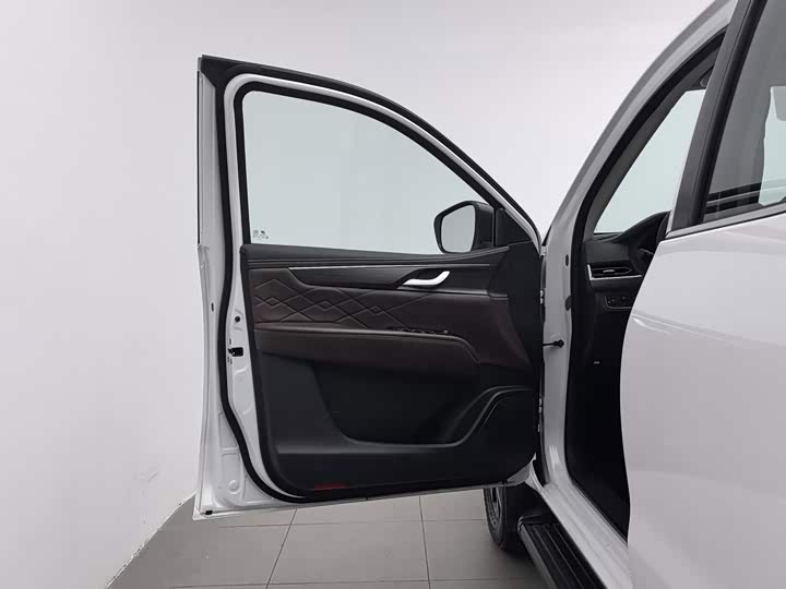 Dongfeng Rich 7, 2026 — фото 8 из 9