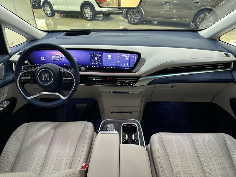 Buick GL8 Century, 2023 — фото 8 из 12