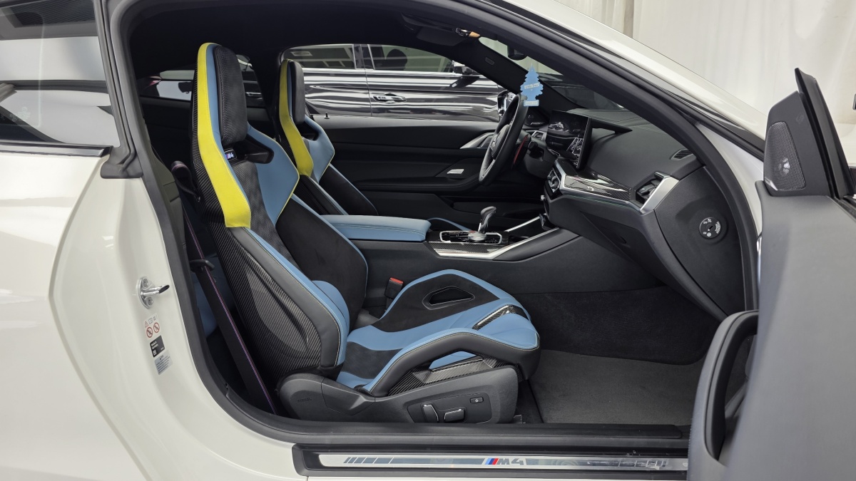 BMW M4, 2024 — фото 11 из 12