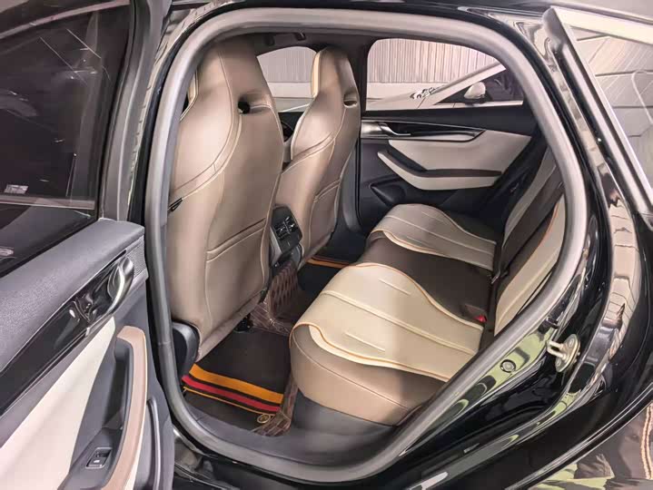 BYD Qin Plus, 2022 — фото 4 из 9