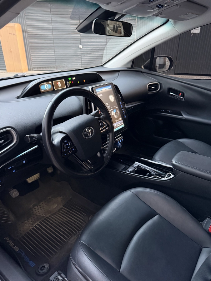 Toyota Prius, 2021 — фото 5 из 6