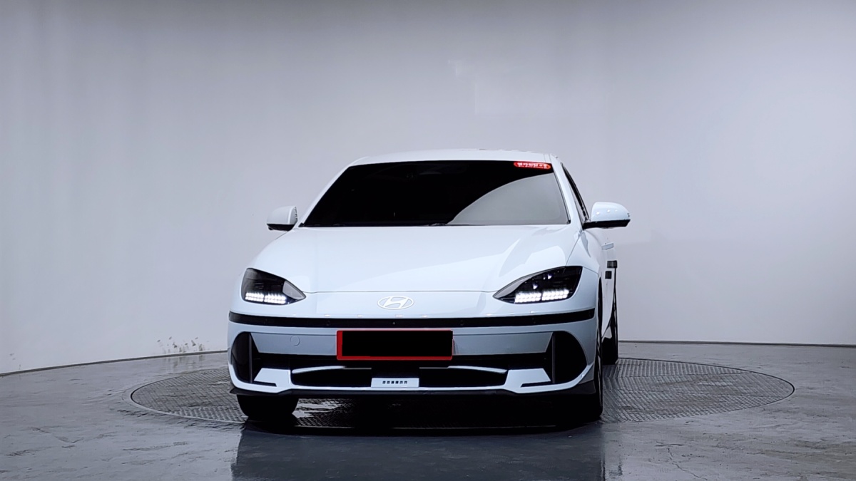 Hyundai Ioniq 6, 2022 — фото 3 из 12