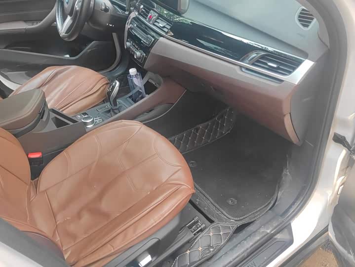 BMW X1, 2022 — фото 8 из 9