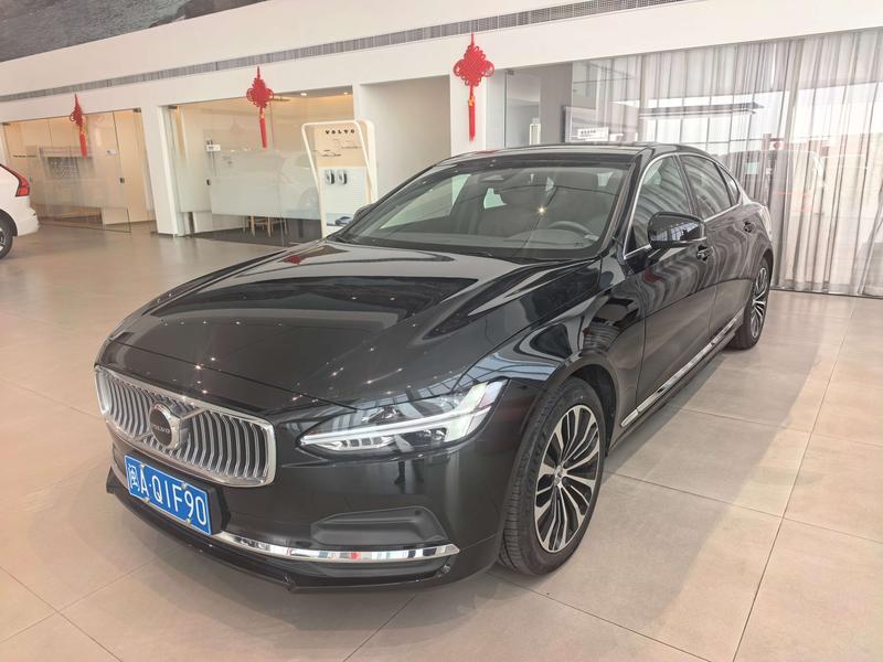 Volvo S90, 2024 — купить в Смоленске под ключ