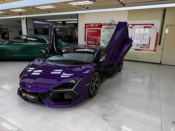 Lamborghini Revuelto, 2025 — купить в Ульяновске под ключ