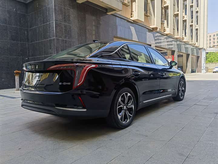 Hongqi E-QM5, 2025 — фото 5 из 9