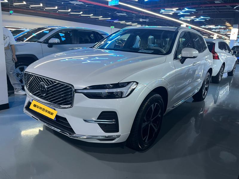 Volvo XC60, 2026 — купить в Казани под ключ