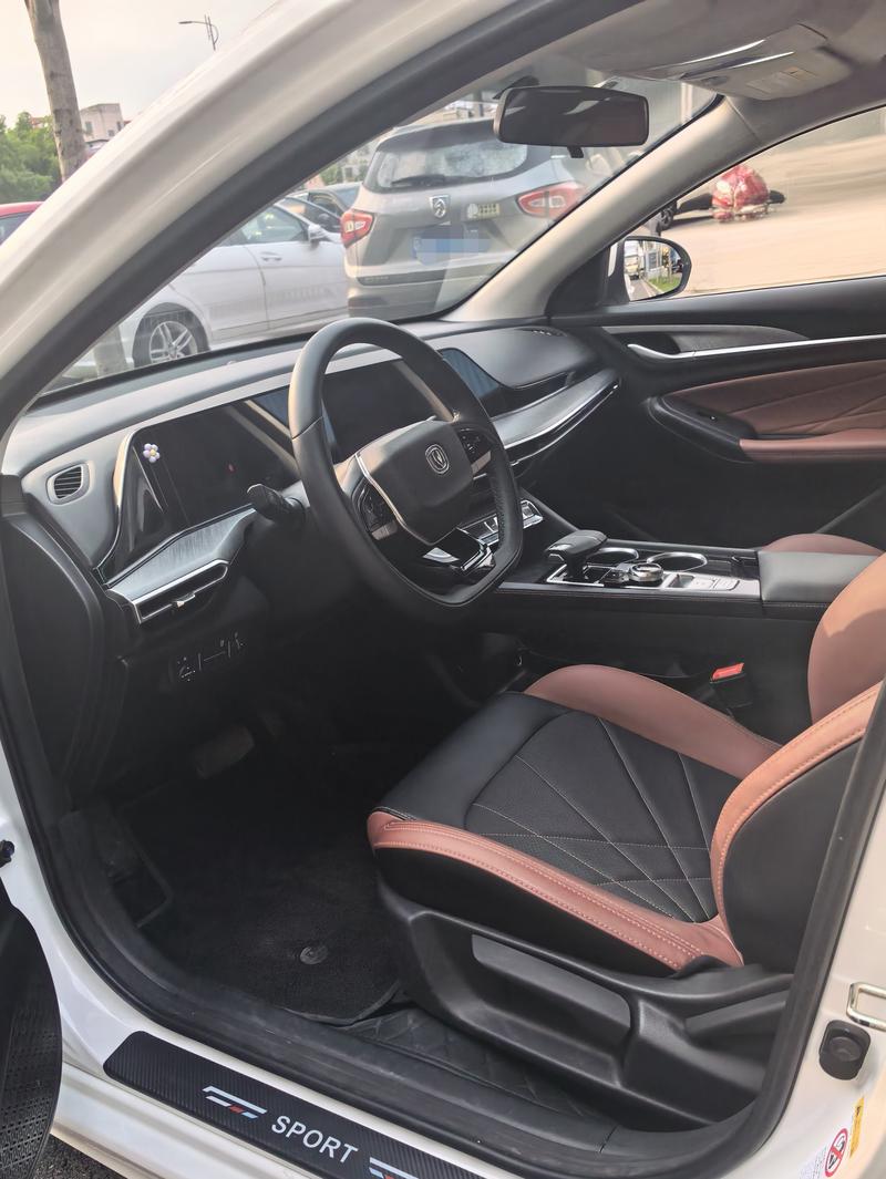 Changan Eado Plus, 2023 — фото 9 из 11
