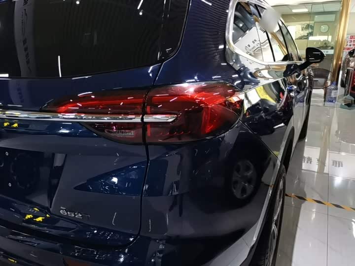 Buick Envision Plus, 2023 — фото 8 из 9