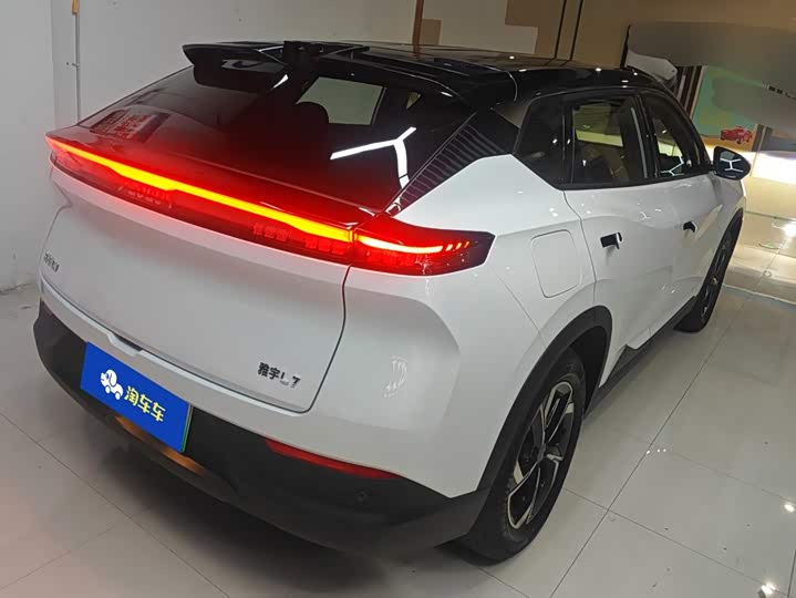 Dongfeng Aeolus L7, 2025 — фото 3 из 9