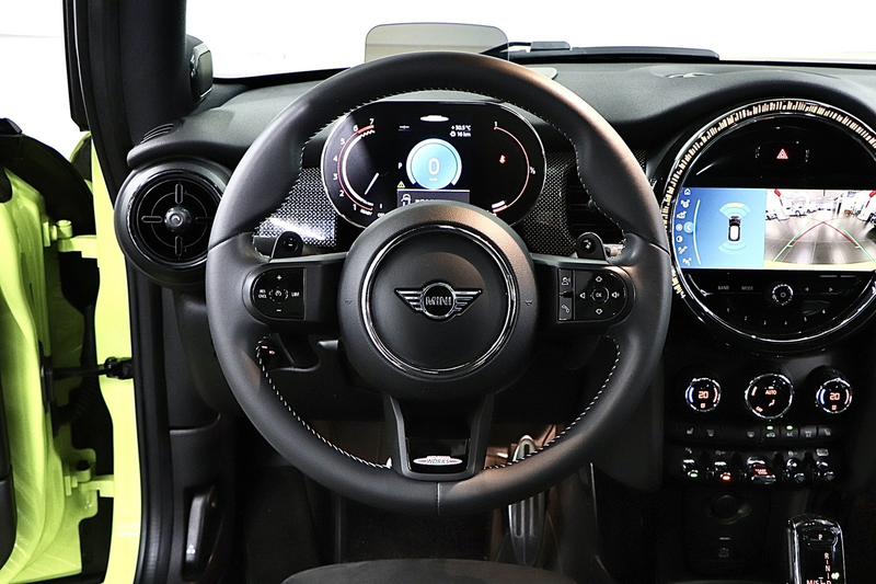 Mini Mini JCW, 2022 — фото 10 из 12