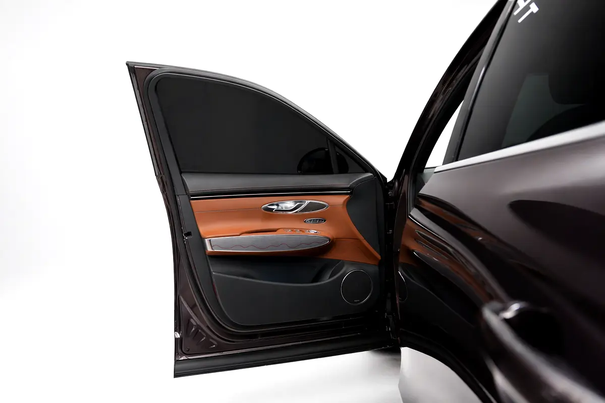 Genesis GV70, 2023 — фото 7 из 10