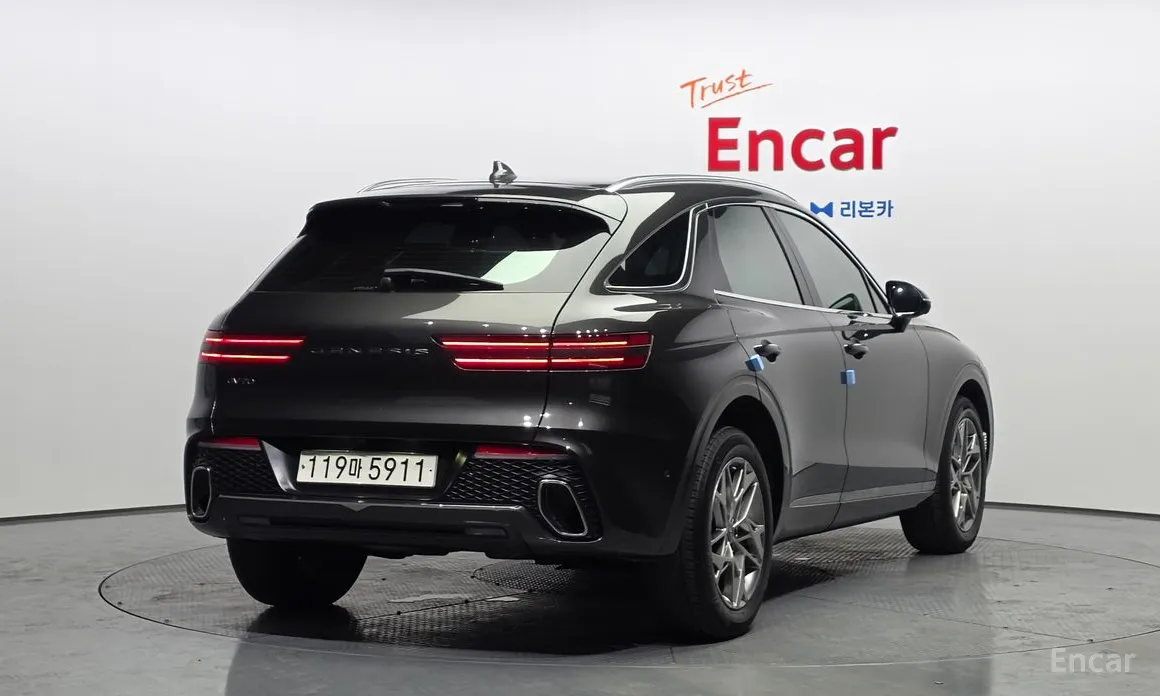 Genesis GV70, 2023 — фото 2 из 12